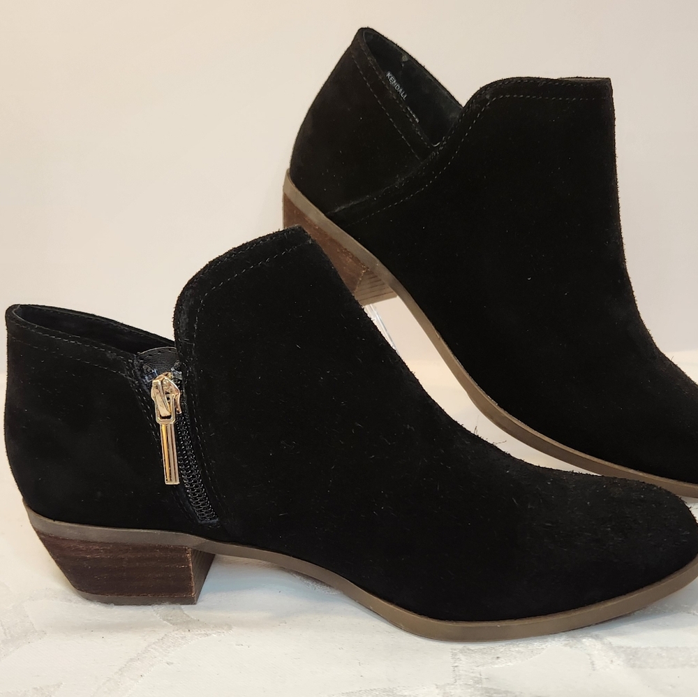 Crown & Ivy Kendal Leathet Suede Black Ankle Booties Block Heel Size 7
